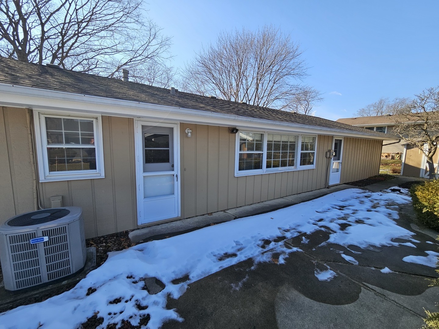 1828 Cannon Court, Schaumburg, IL 60193