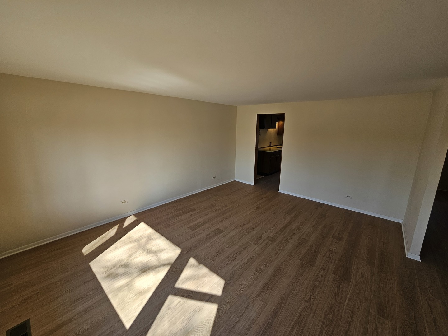 1828 Cannon Court, Schaumburg, IL 60193