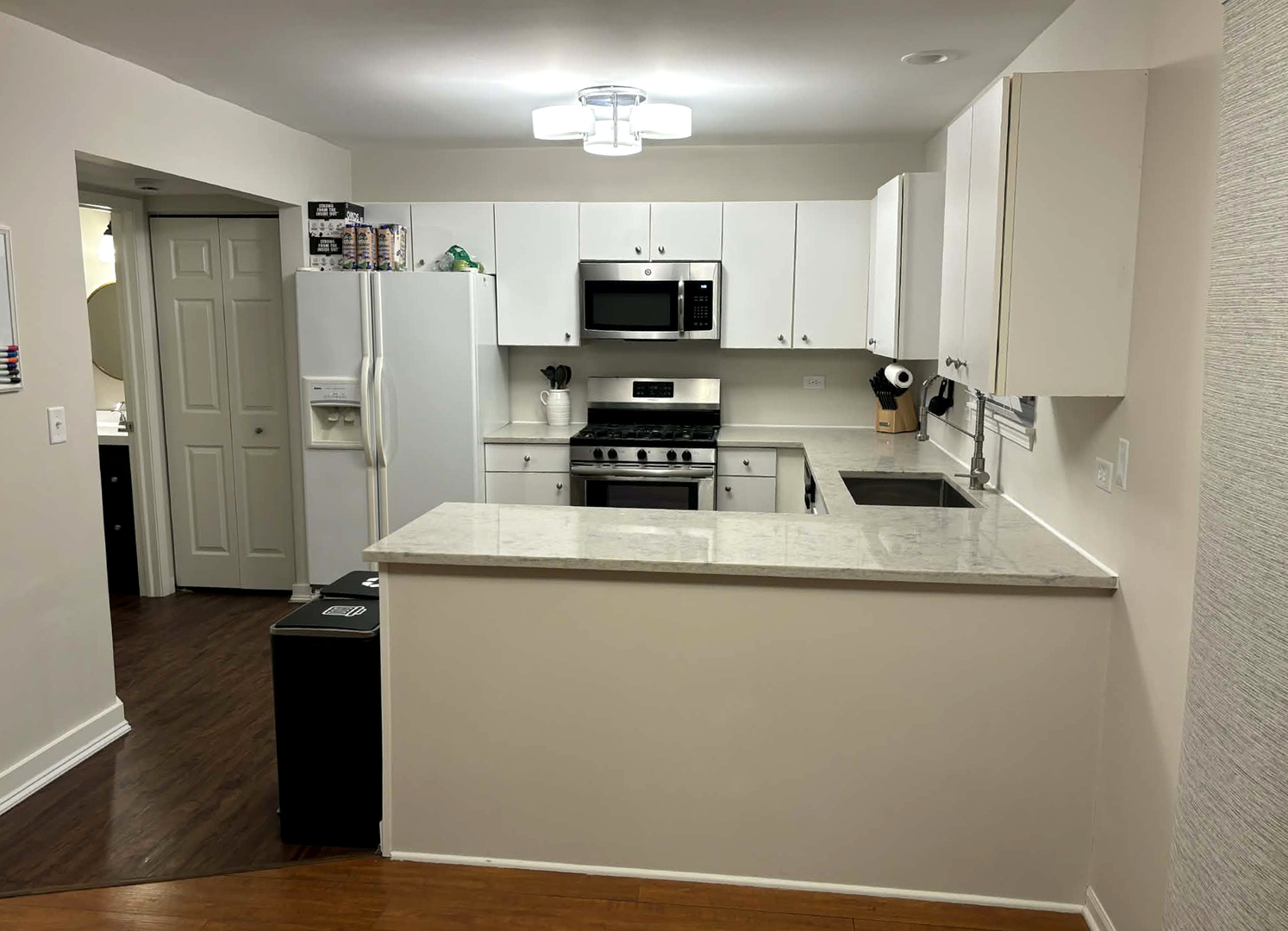 6763 Roanoake Court, Gurnee, IL 60031