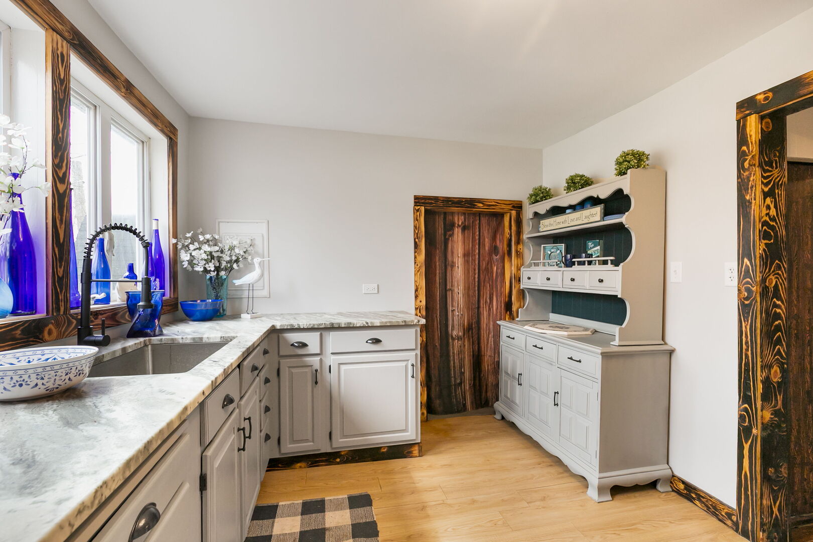 26377 W Marie Avenue, Antioch, IL 60002