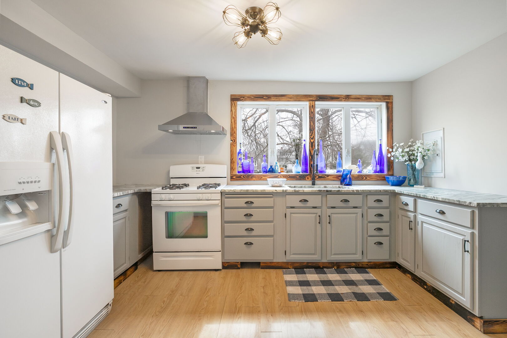 26377 W Marie Avenue, Antioch, IL 60002