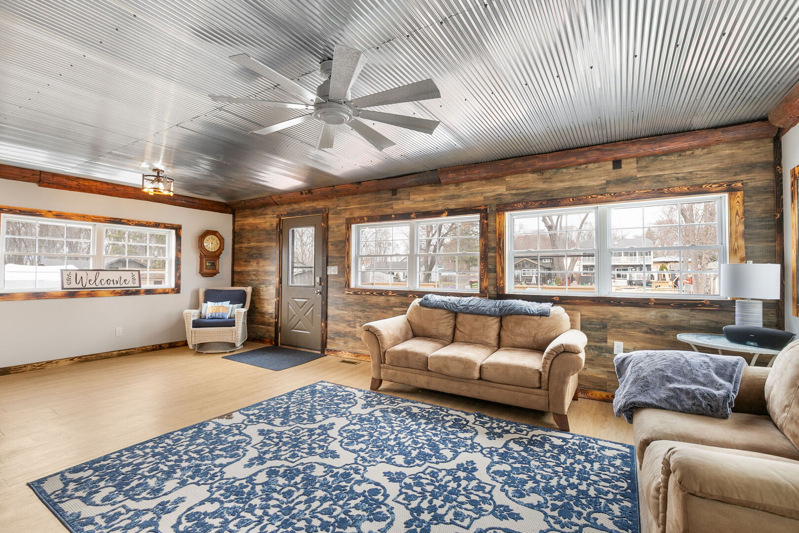 26377 W Marie Avenue, Antioch, IL 60002