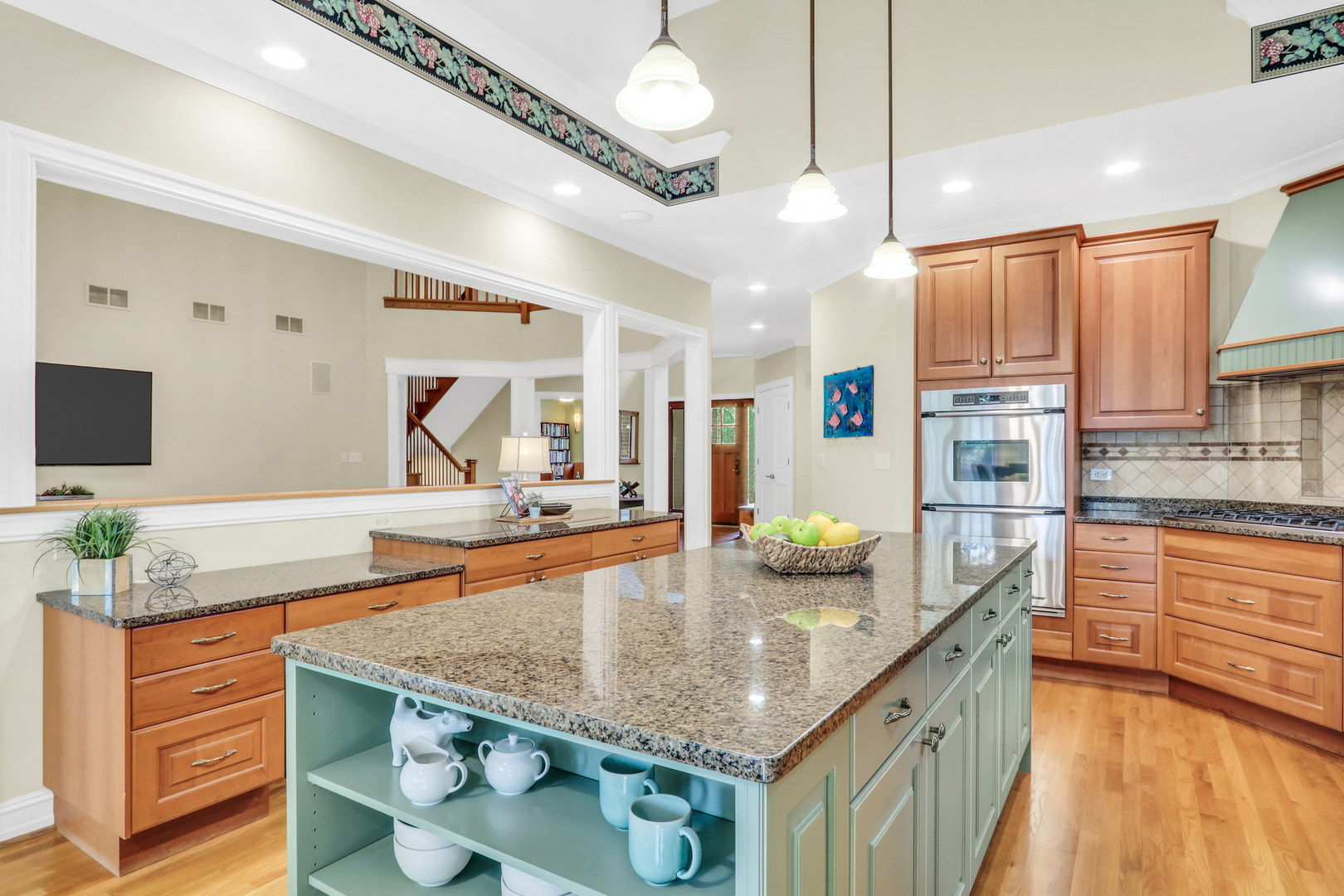 5684 Wolf Road, Western Springs, IL 60558