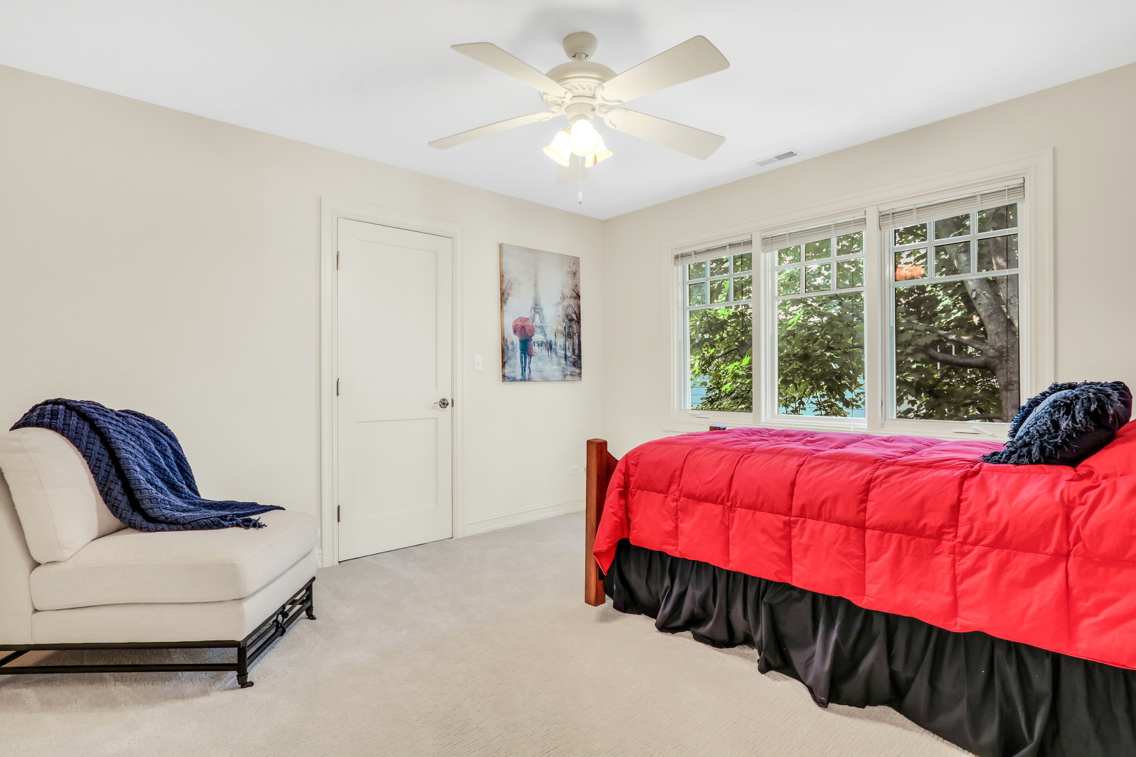 5684 Wolf Road, Western Springs, IL 60558