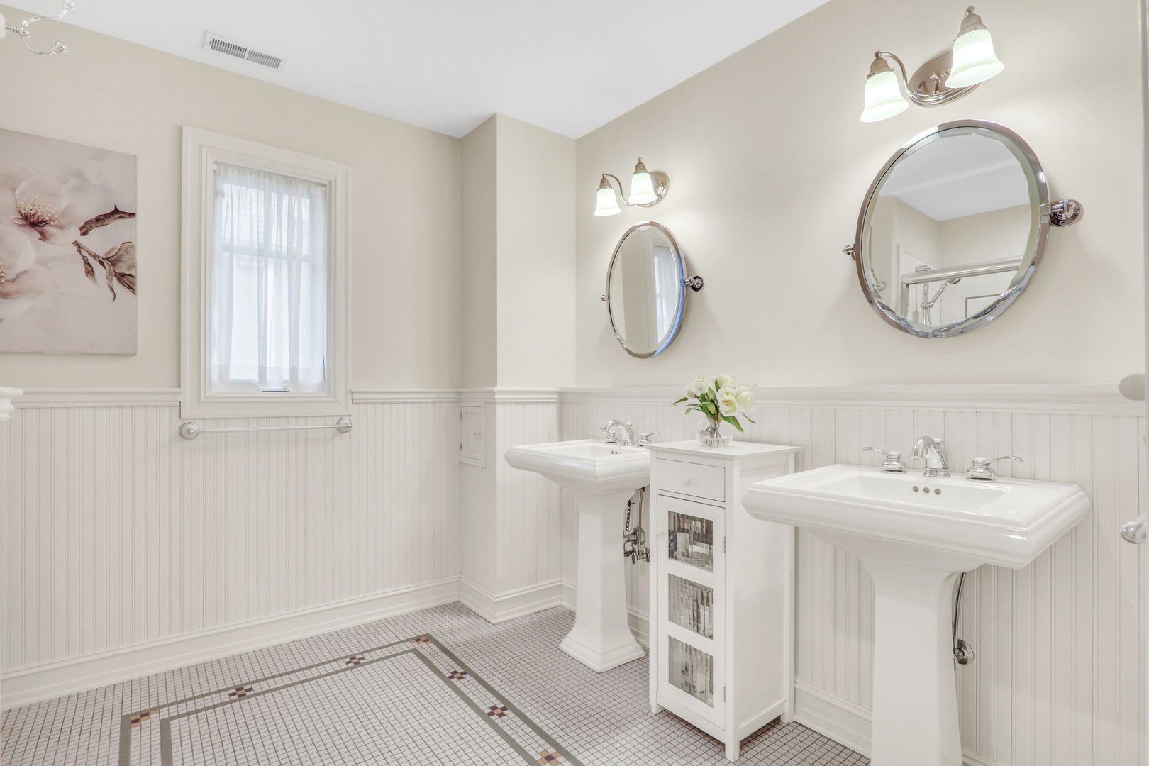 5684 Wolf Road, Western Springs, IL 60558