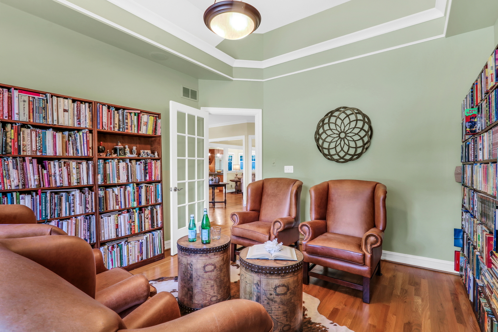 5684 Wolf Road, Western Springs, IL 60558