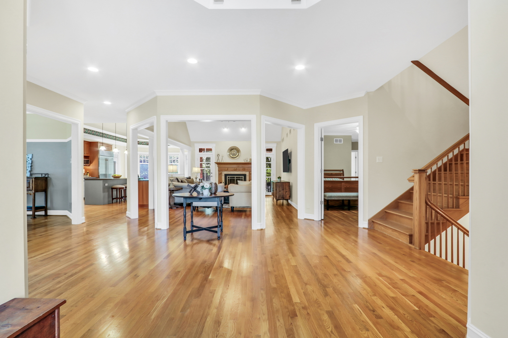 5684 Wolf Road, Western Springs, IL 60558