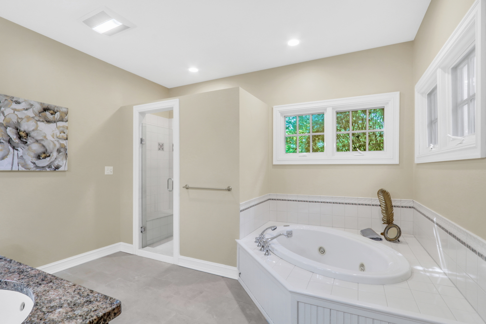 5684 Wolf Road, Western Springs, IL 60558