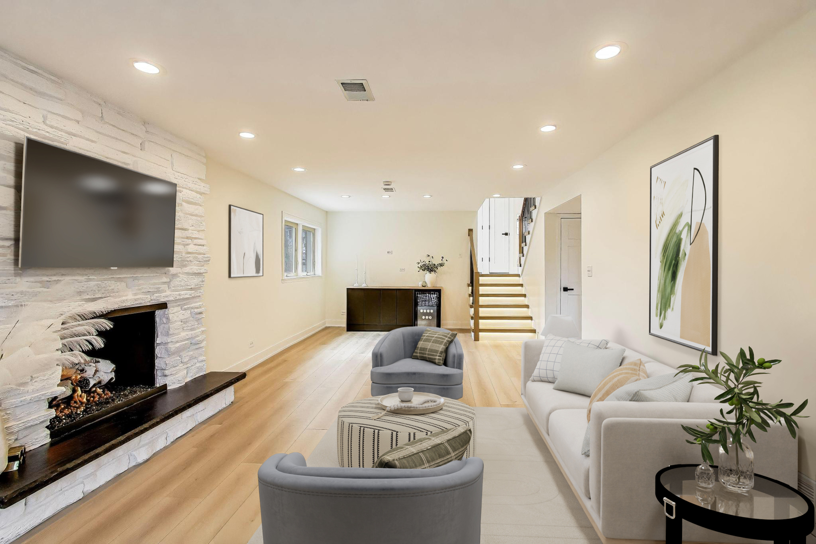 909 S Waverly Place, Mount Prospect, IL 60056