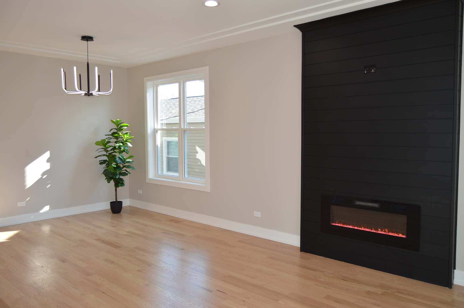 3755 N Odell Avenue, Chicago, IL 60634