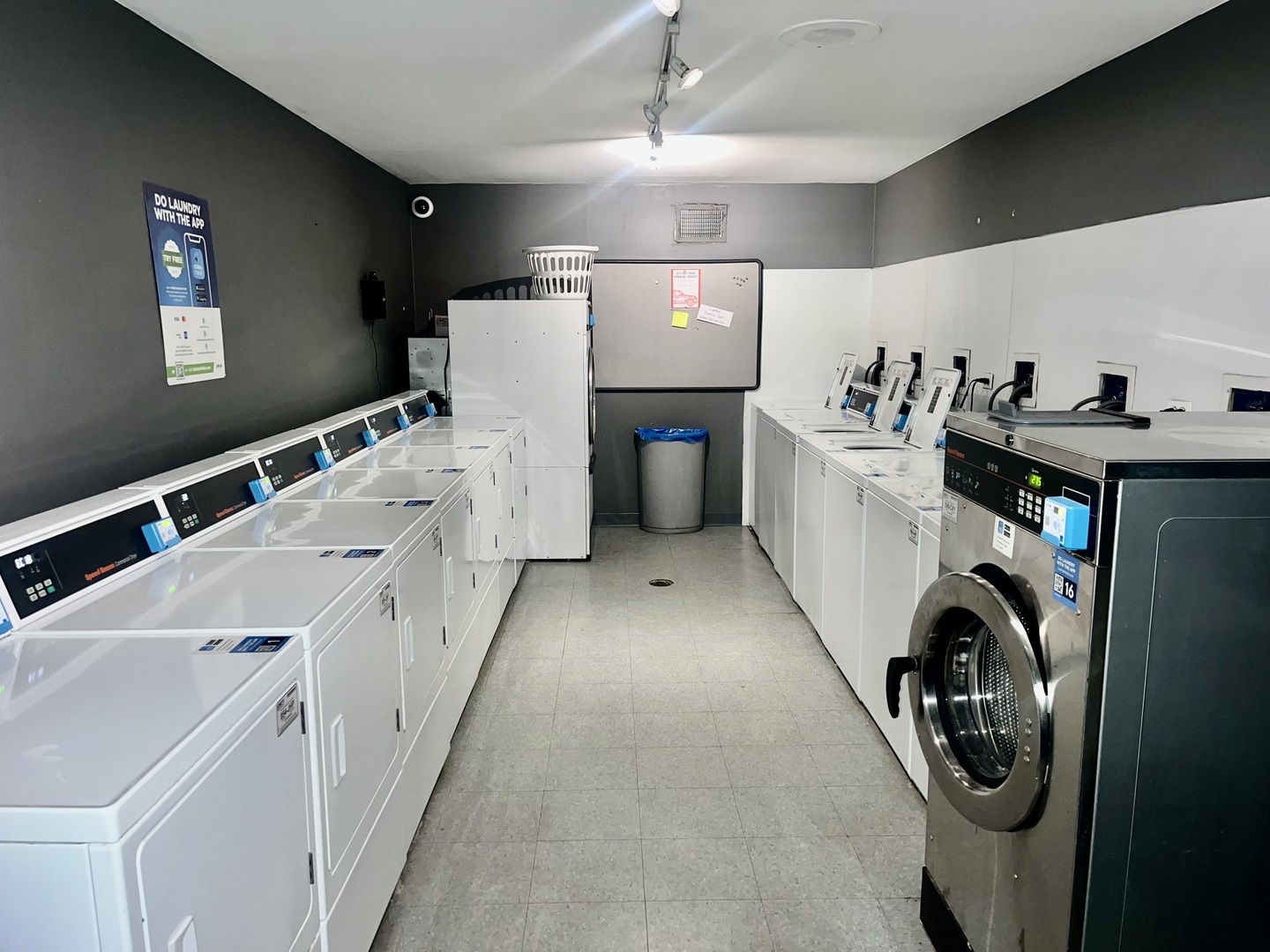 450 W Briar Place #4M, Chicago, IL 60657