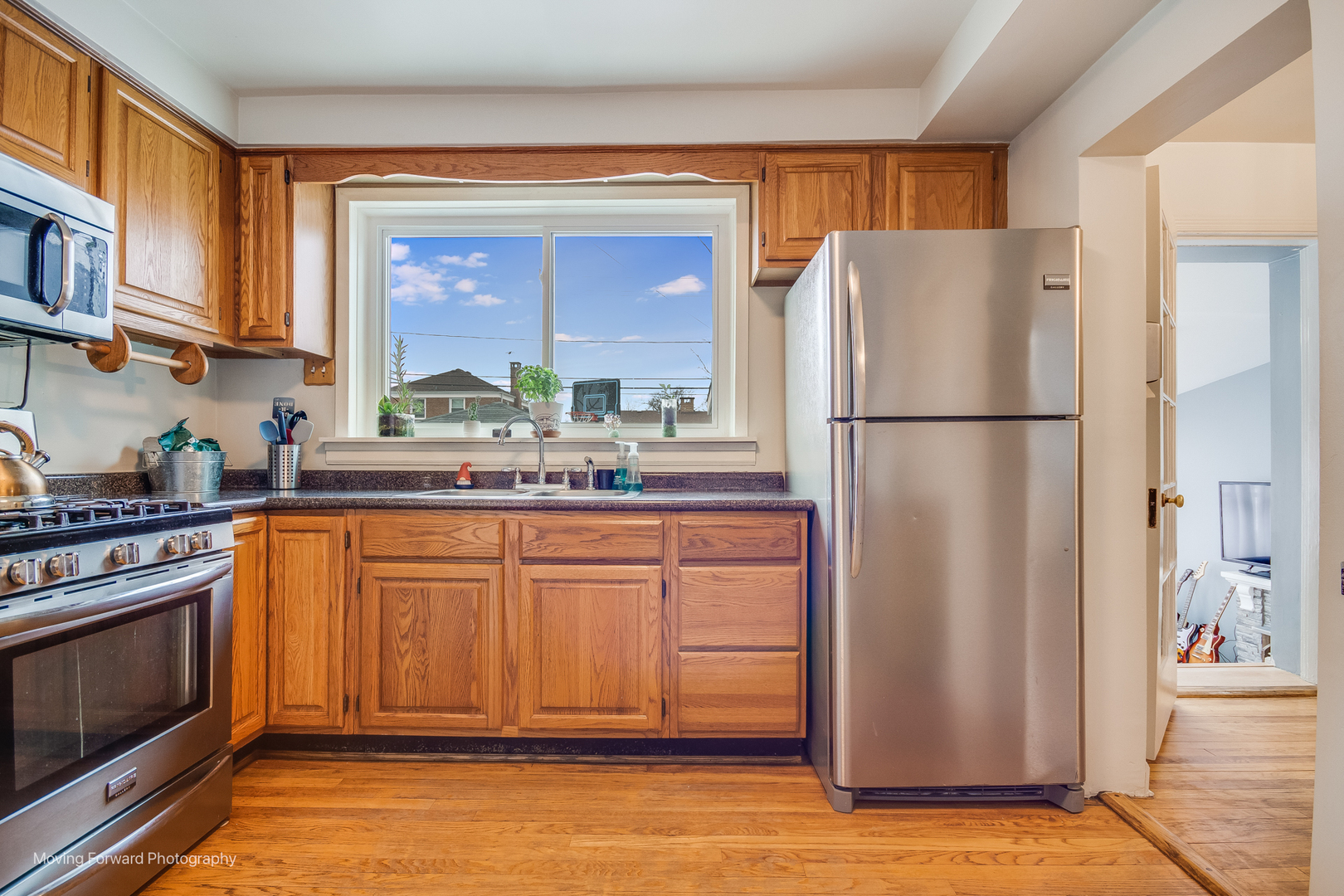 1348 Hull Avenue, Westchester, IL 60154