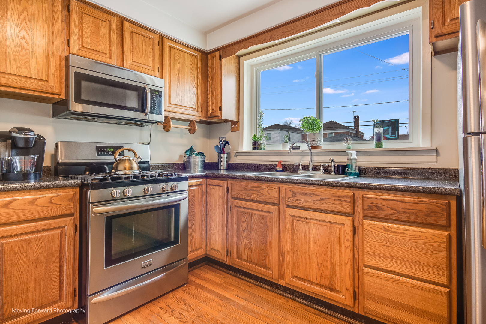 1348 Hull Avenue, Westchester, IL 60154