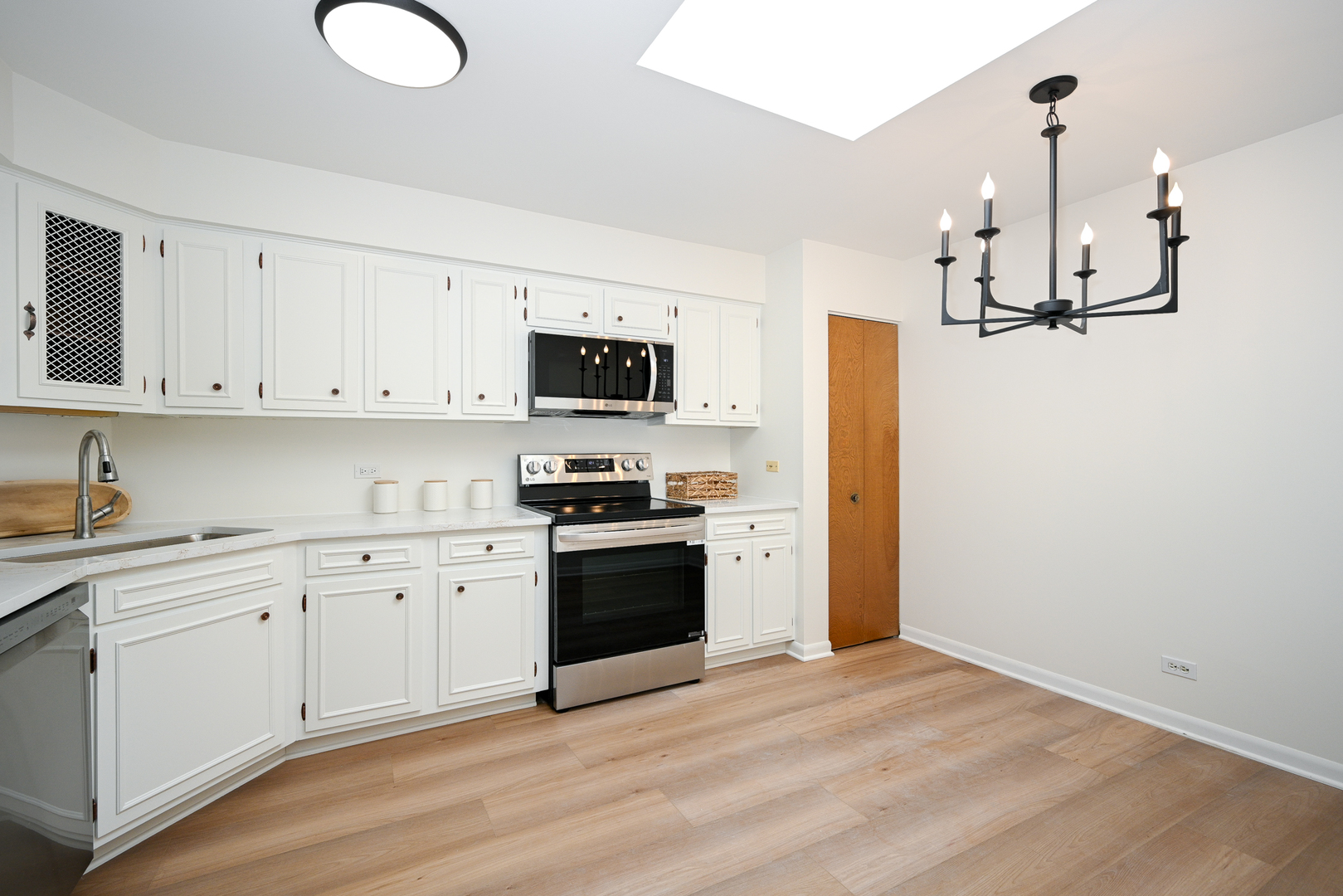 441 N Park Boulevard #5K, Glen Ellyn, IL 60137