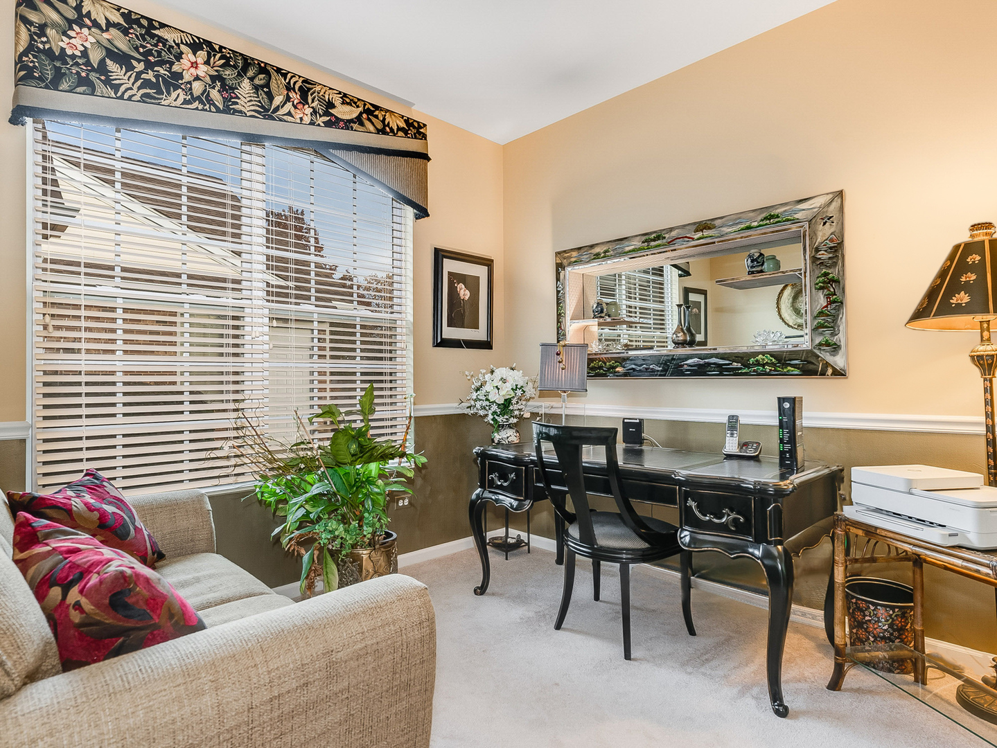 2805 Bond Circle #2805, Naperville, IL 60563