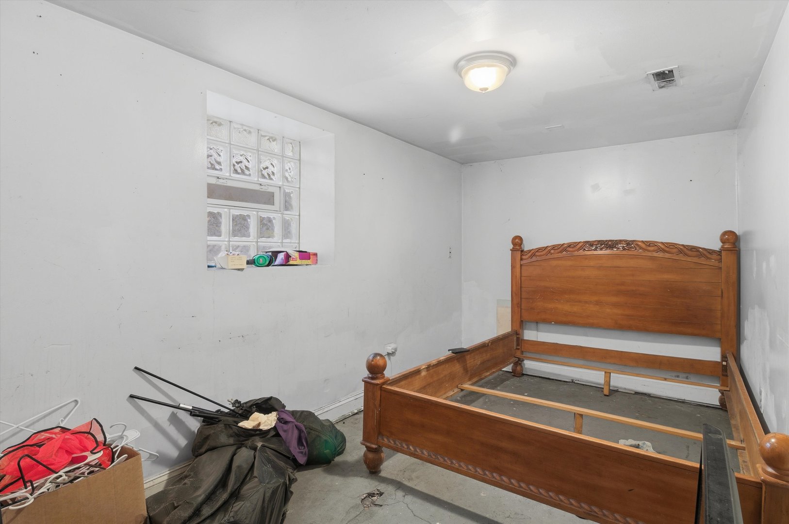 6648 S Oakley Avenue, Chicago, IL 60636