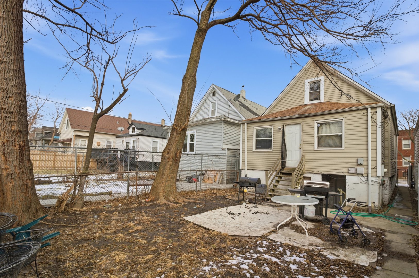 6648 S Oakley Avenue, Chicago, IL 60636