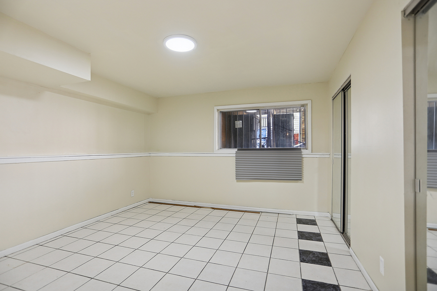 3127 W Fulton Street, Chicago, IL 60612