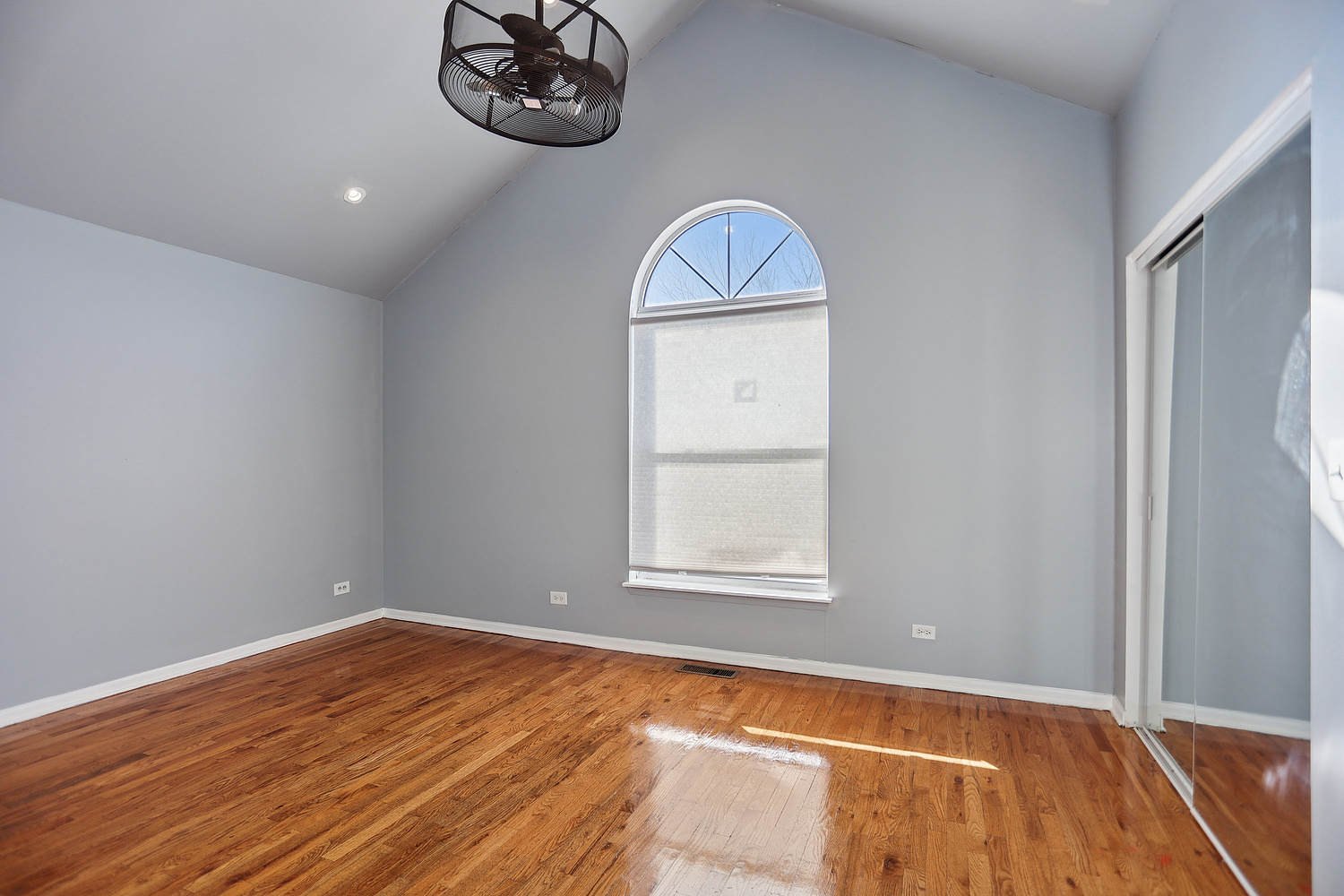 3127 W Fulton Street, Chicago, IL 60612