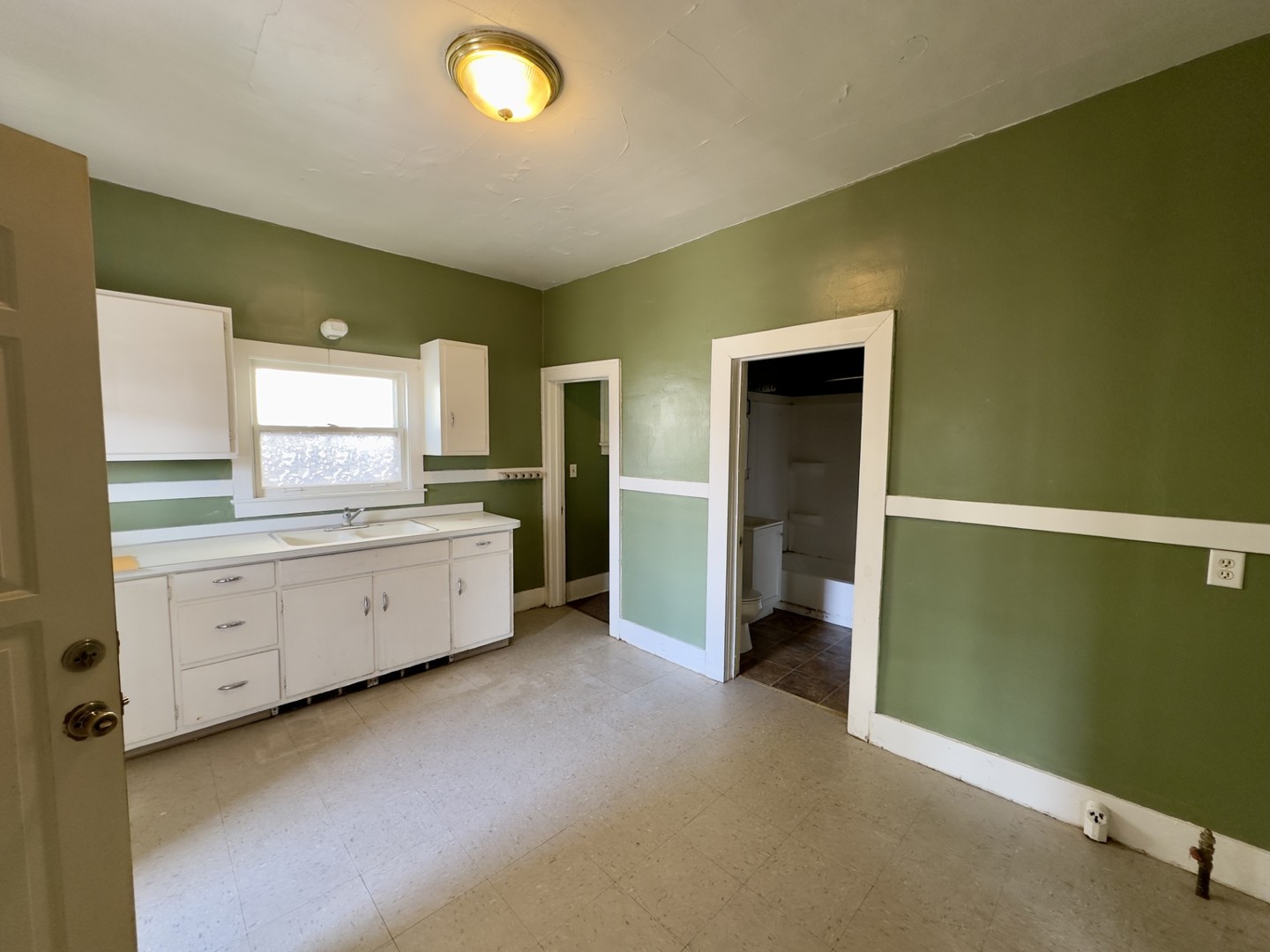 103 3rd Street, Lasalle, IL 61301