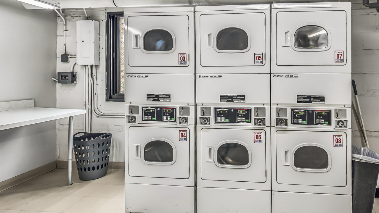 6300 N Sheridan Road #406, Chicago, IL 60660