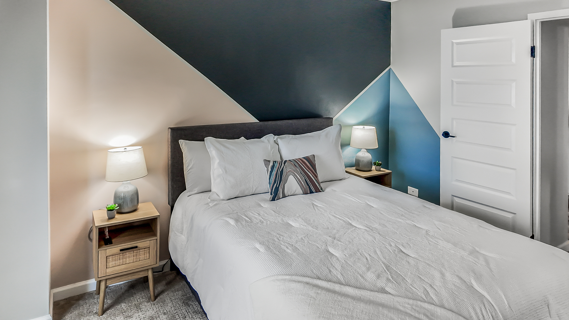 6300 N Sheridan Road #406, Chicago, IL 60660