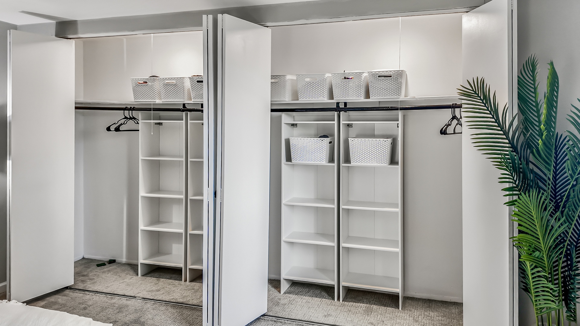 6300 N Sheridan Road #406, Chicago, IL 60660