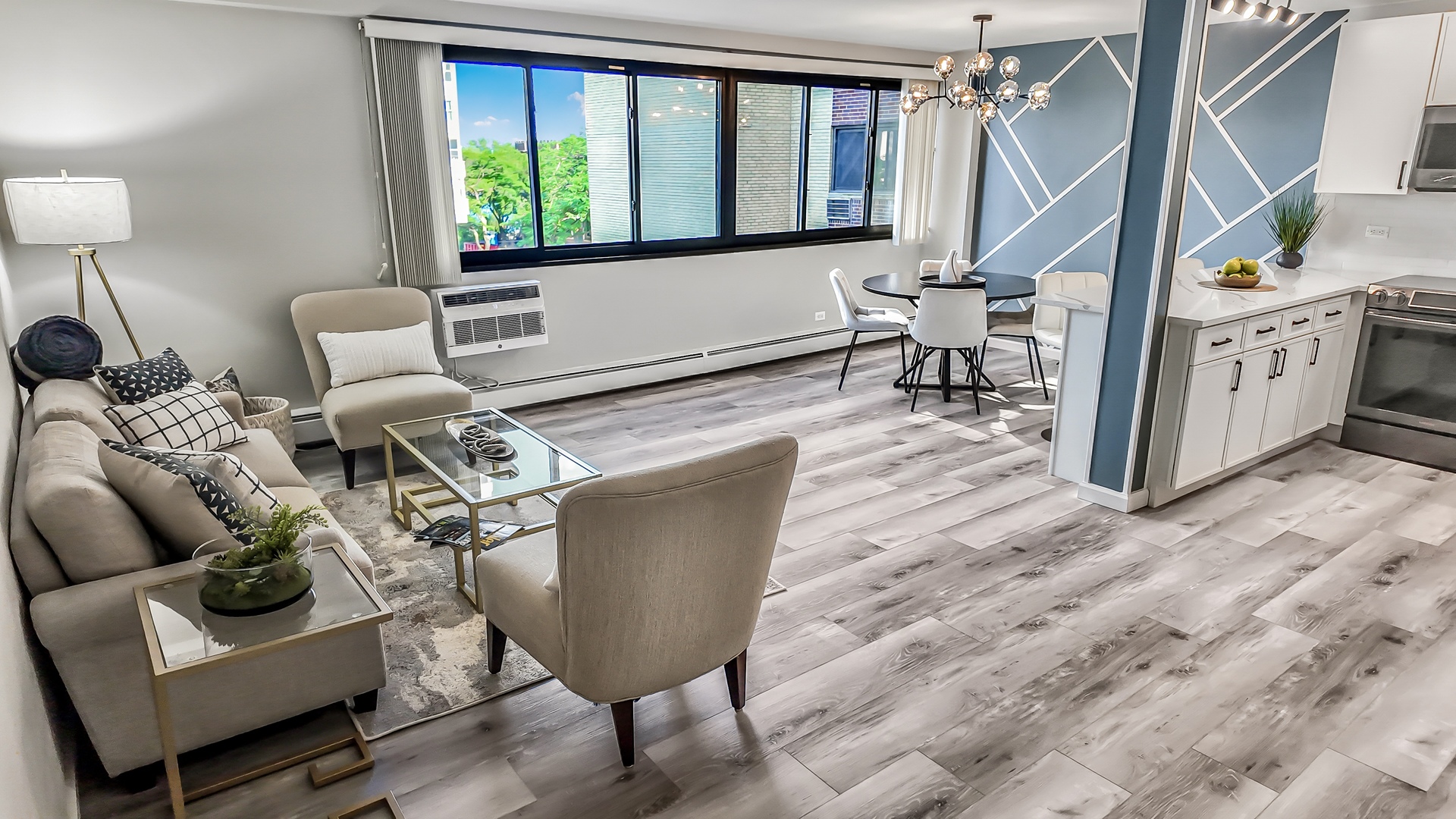 6300 N Sheridan Road #406, Chicago, IL 60660