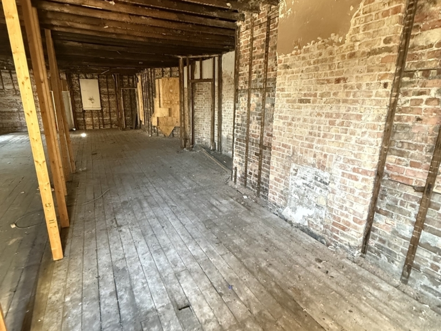 764 S Kenneth Avenue, Chicago, IL 60624