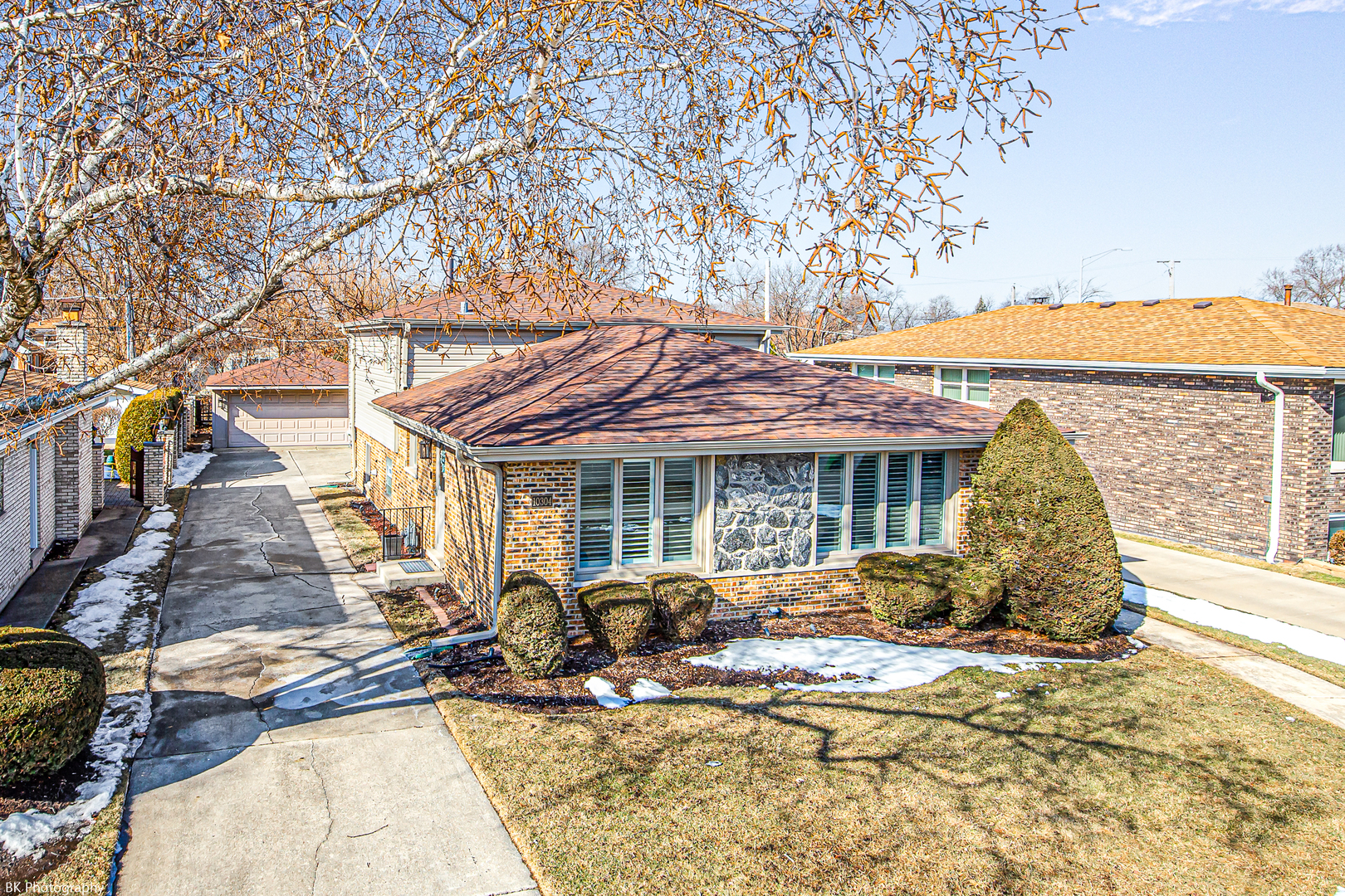 10304 Linus Lane, Oak Lawn, IL 60453