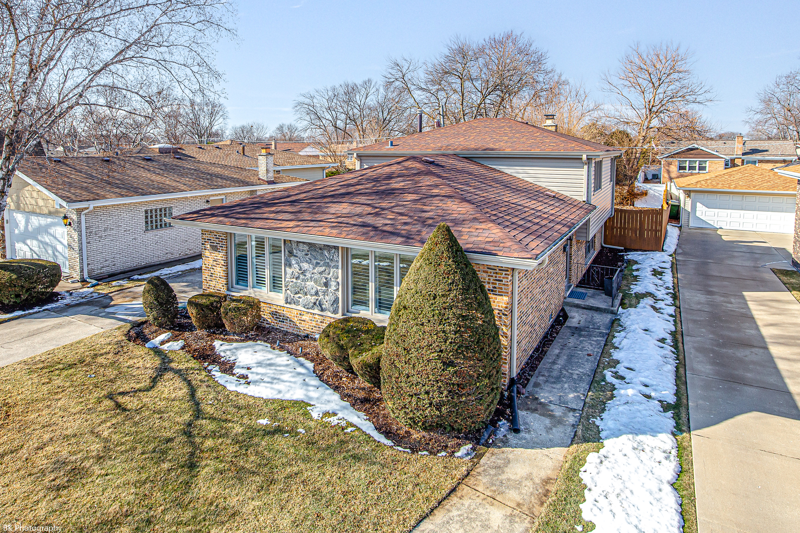 10304 Linus Lane, Oak Lawn, IL 60453
