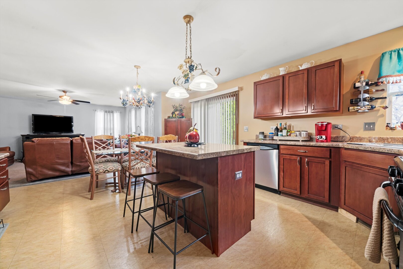 6501 ROTH Drive, Joliet, IL 60431