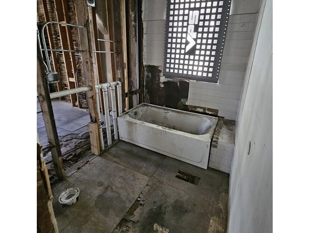 925 S Springfield Avenue, Chicago, IL 60624