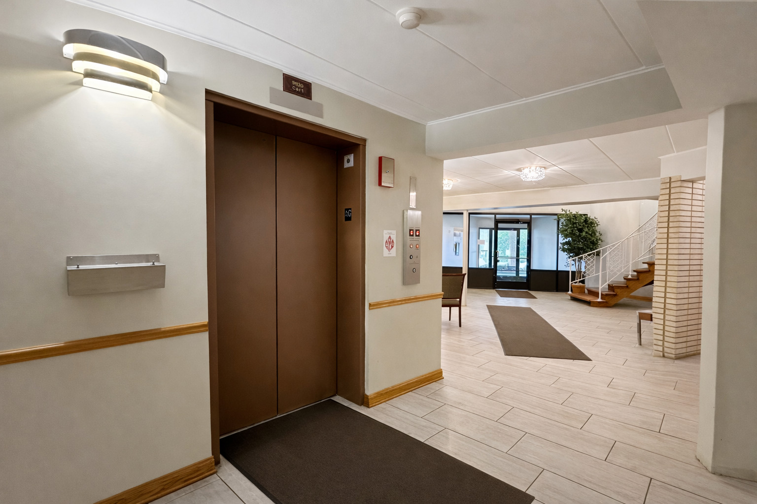 9820 S Pulaski Road #122, Oak Lawn, IL 60453