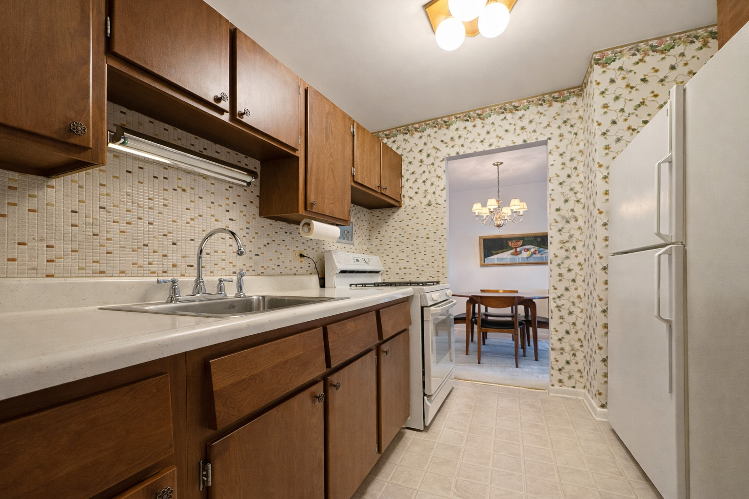 9820 S Pulaski Road #122, Oak Lawn, IL 60453