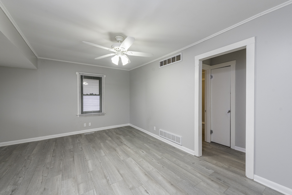 510 Forest Glen Drive, Round Lake Park, IL 60073