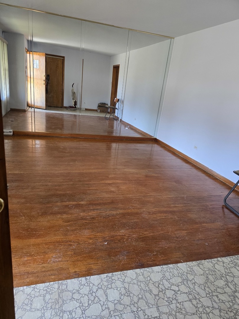 8605 S Calumet Avenue, Chicago, IL 60619