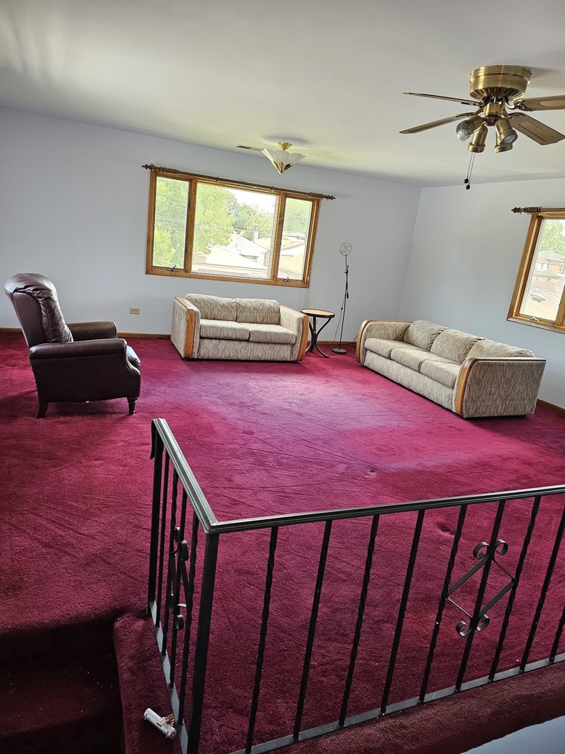 8605 S Calumet Avenue, Chicago, IL 60619