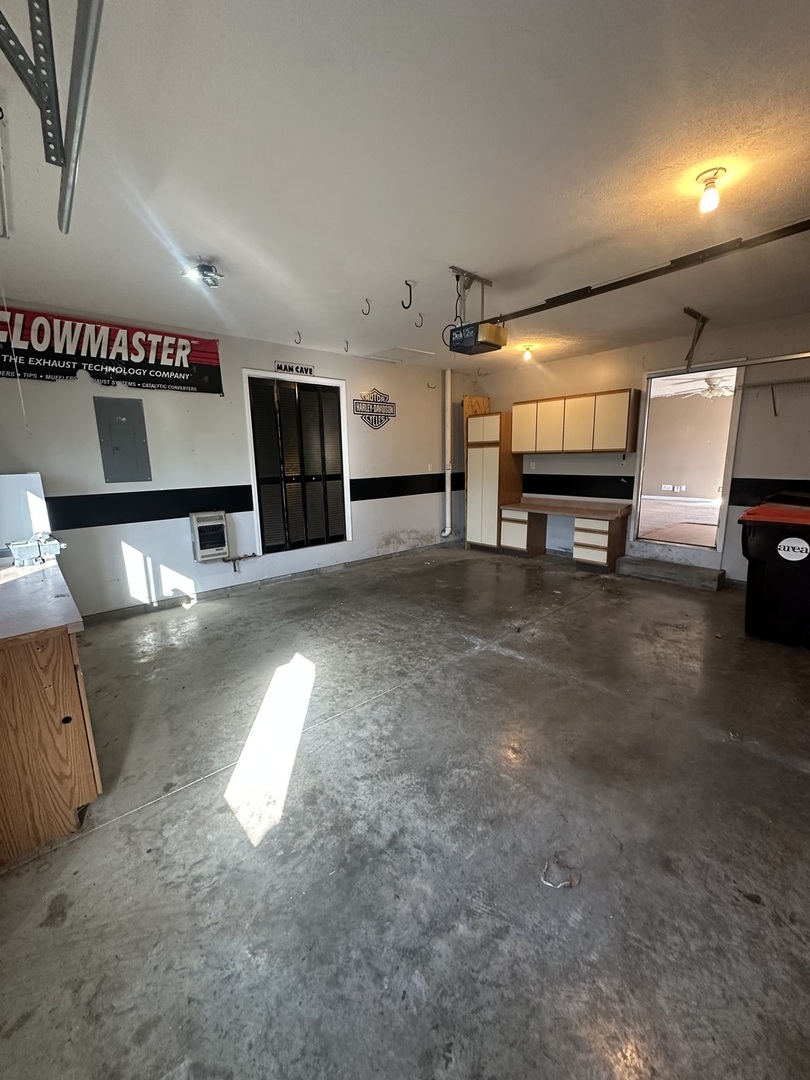 902 E Washington Street, Leroy, IL 61752