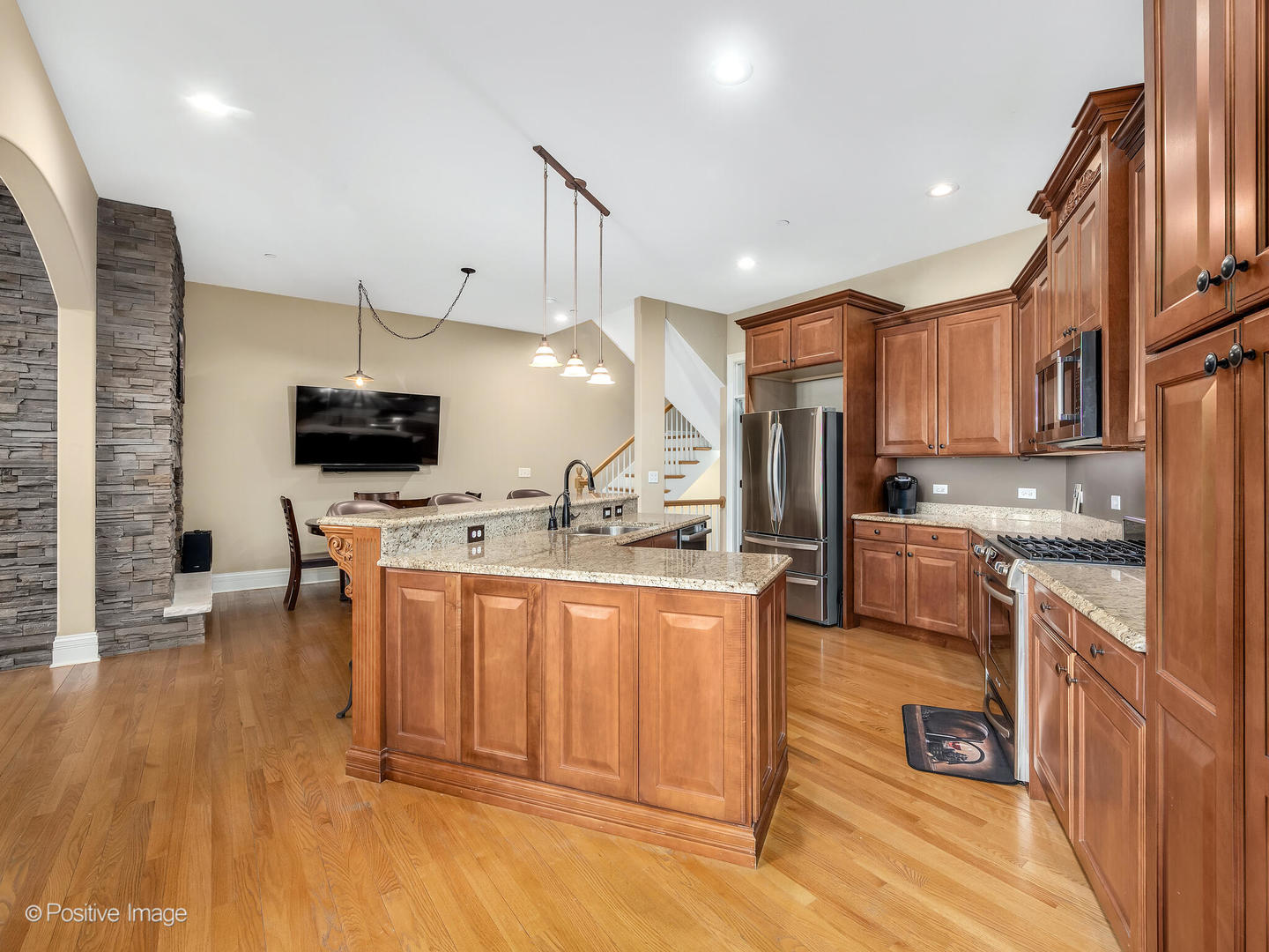 1454 E Northwest Highway, Arlington Heights, IL 60004