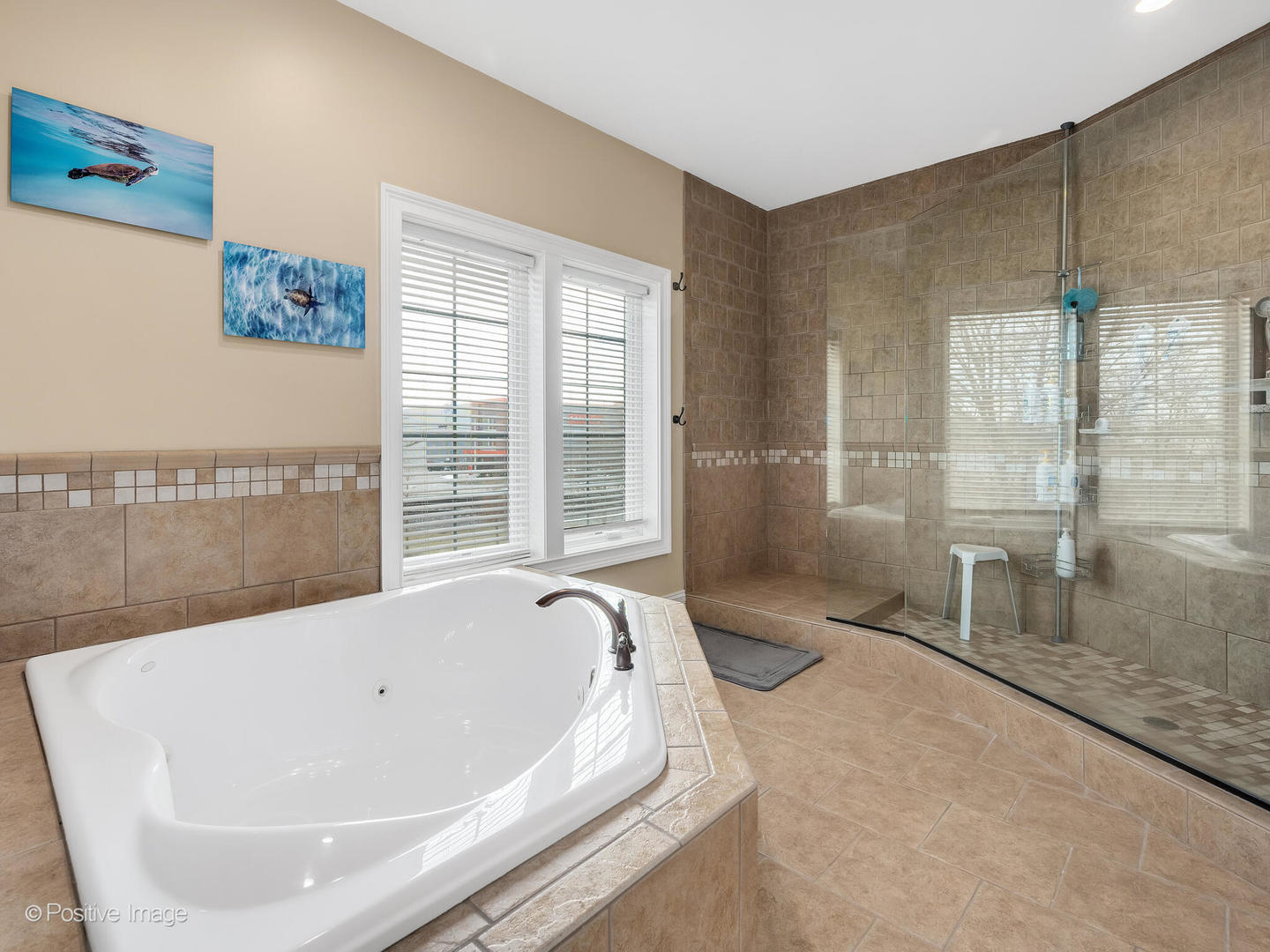 1454 E Northwest Highway, Arlington Heights, IL 60004