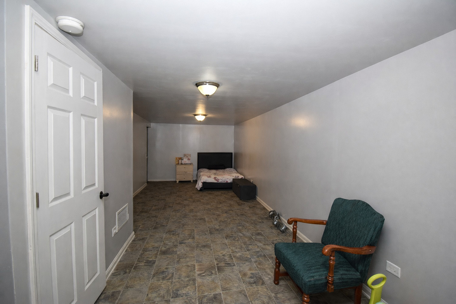 2042 GIDEON Avenue, Zion, IL 60099