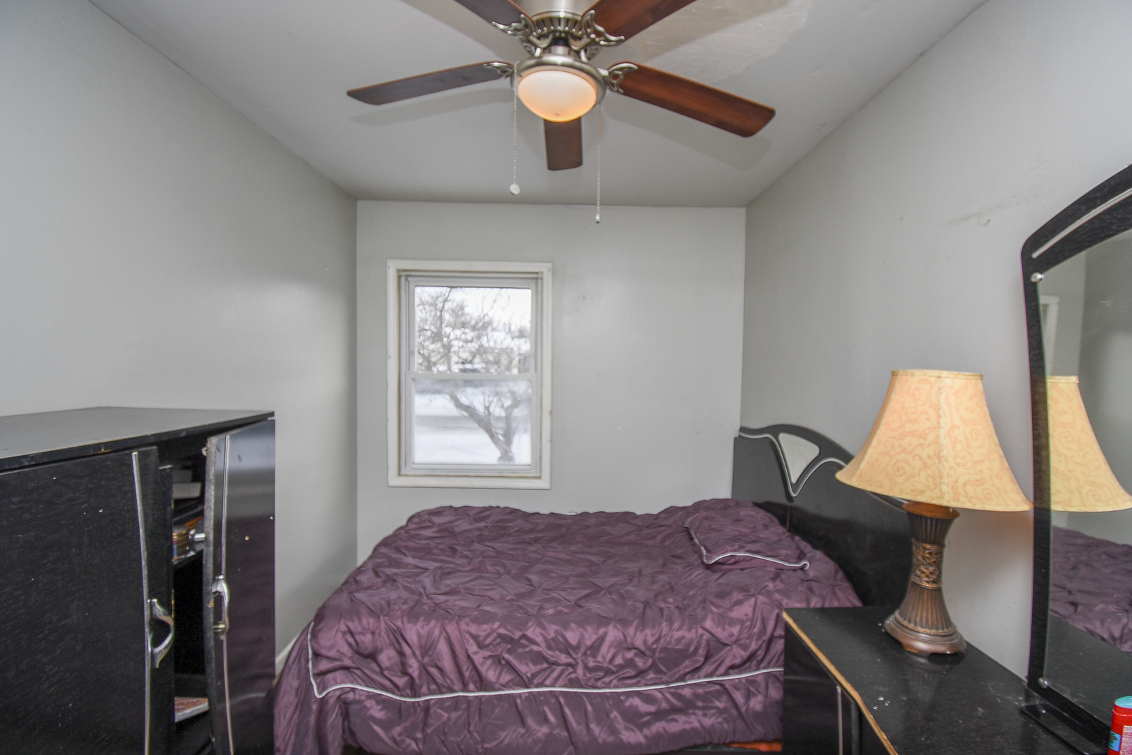 2042 GIDEON Avenue, Zion, IL 60099