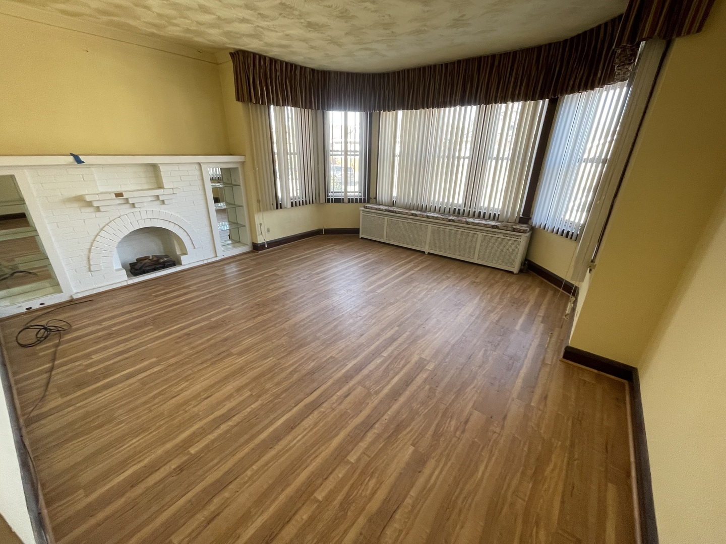 1643 E 86th Street, Chicago, IL 60617