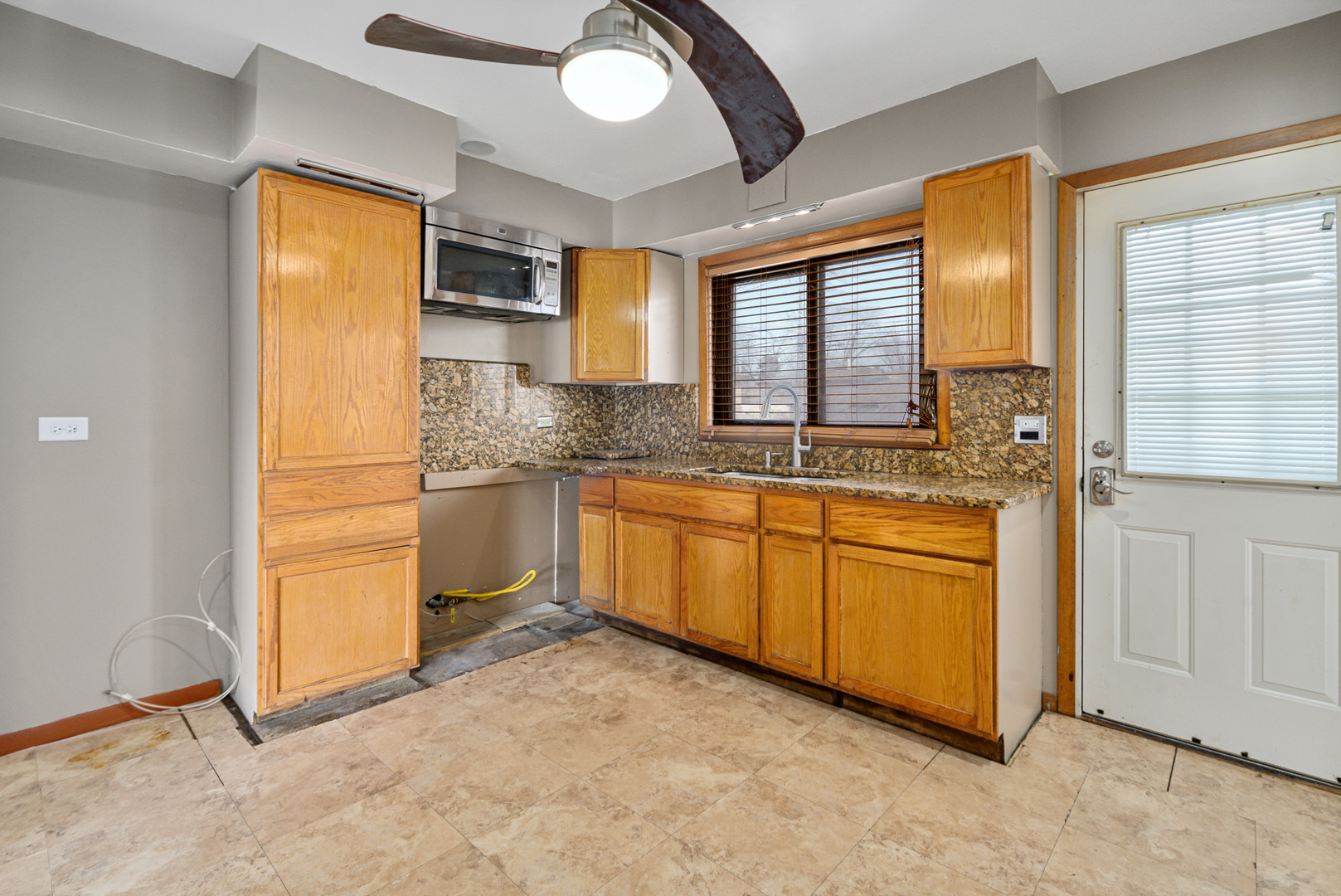 125 MILDRED Lane, Chicago Heights, IL 60411