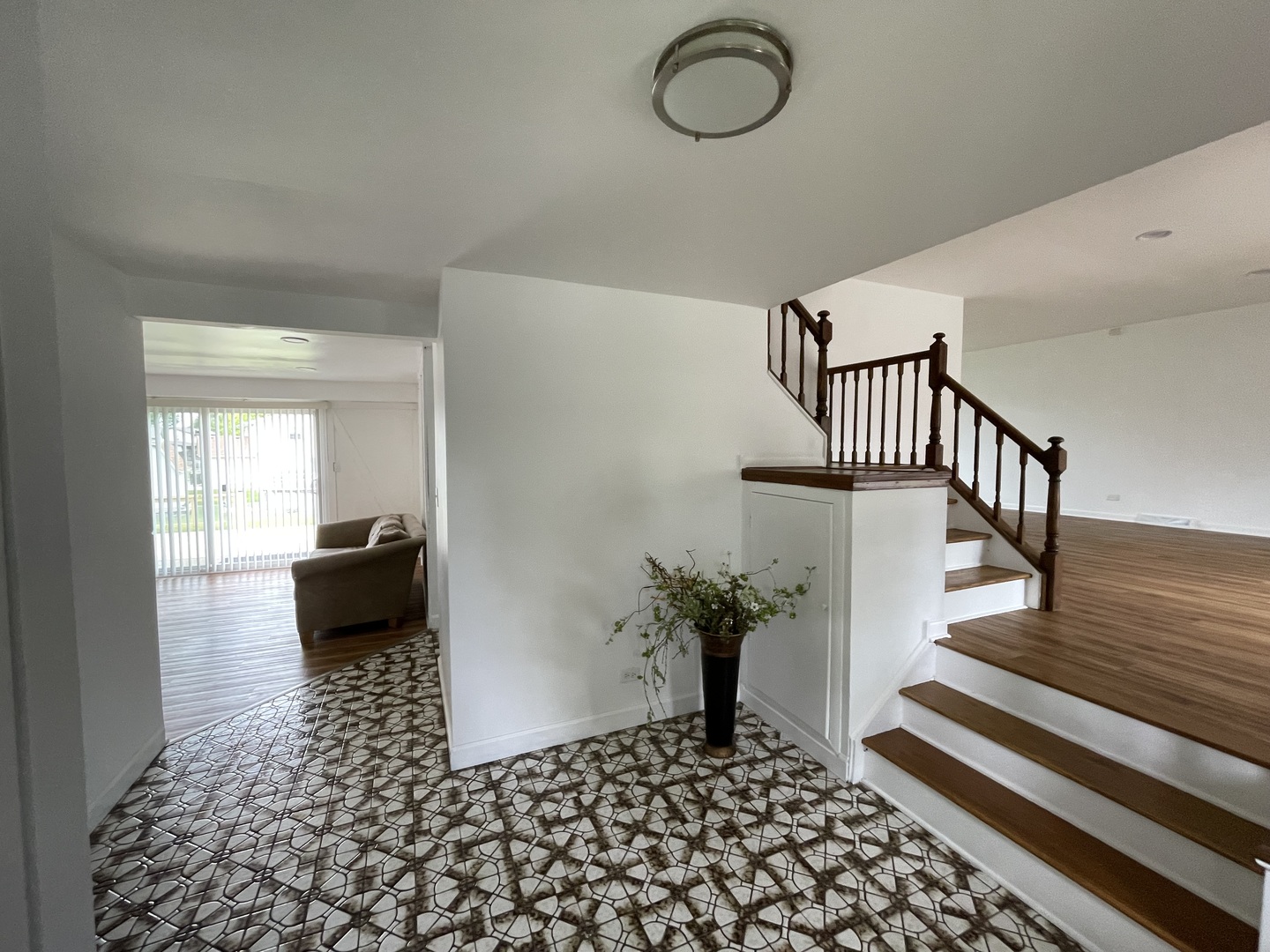 1430 Haise Lane, Elk Grove Village, IL 60007