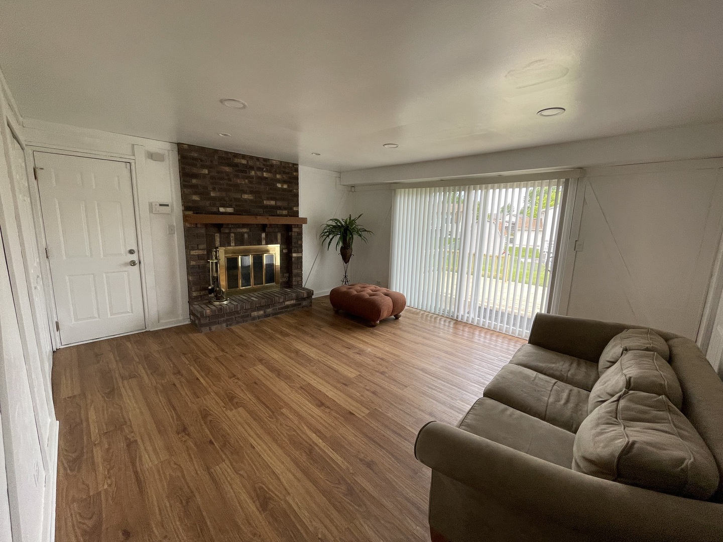 1430 Haise Lane, Elk Grove Village, IL 60007