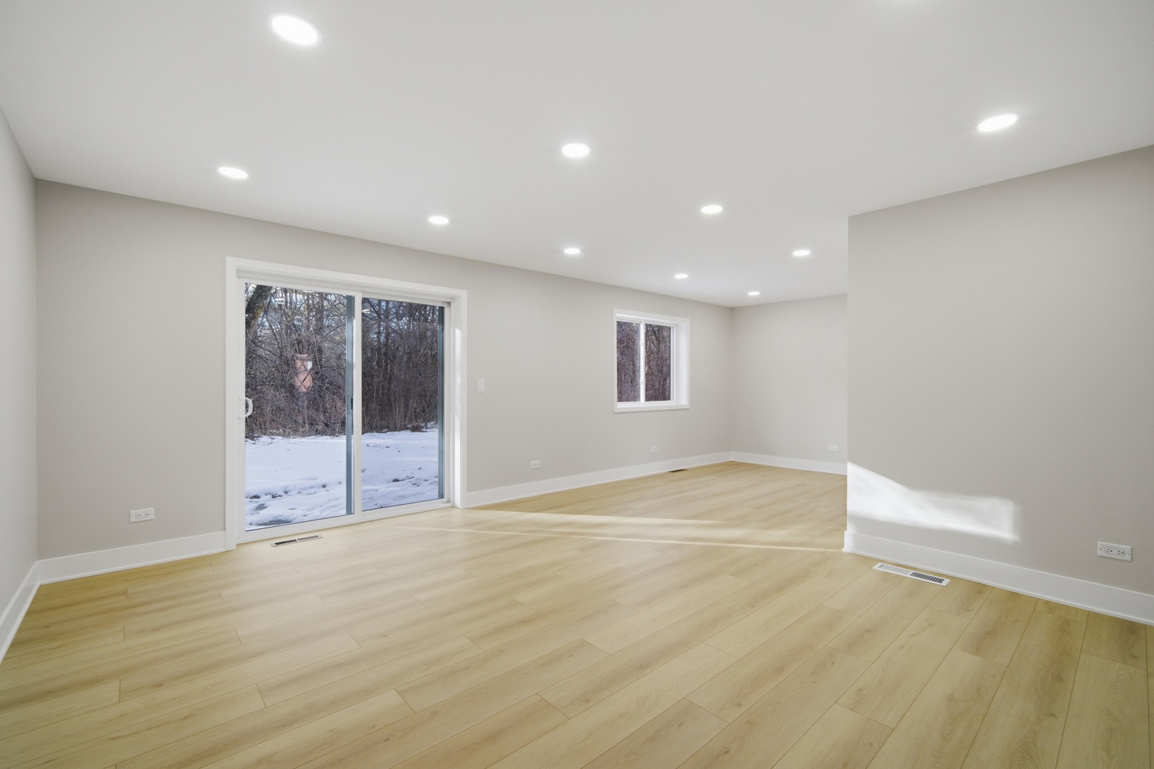 1175 Hunters Lane, Lake Zurich, IL 60047