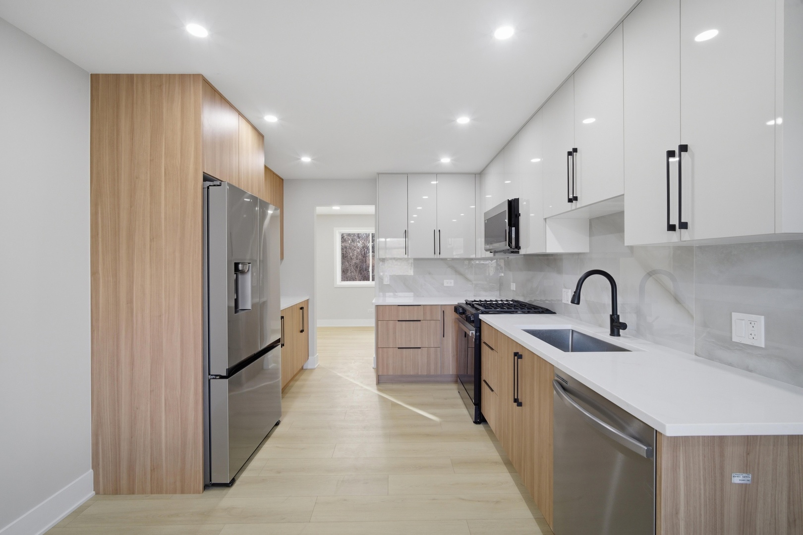 1175 Hunters Lane, Lake Zurich, IL 60047