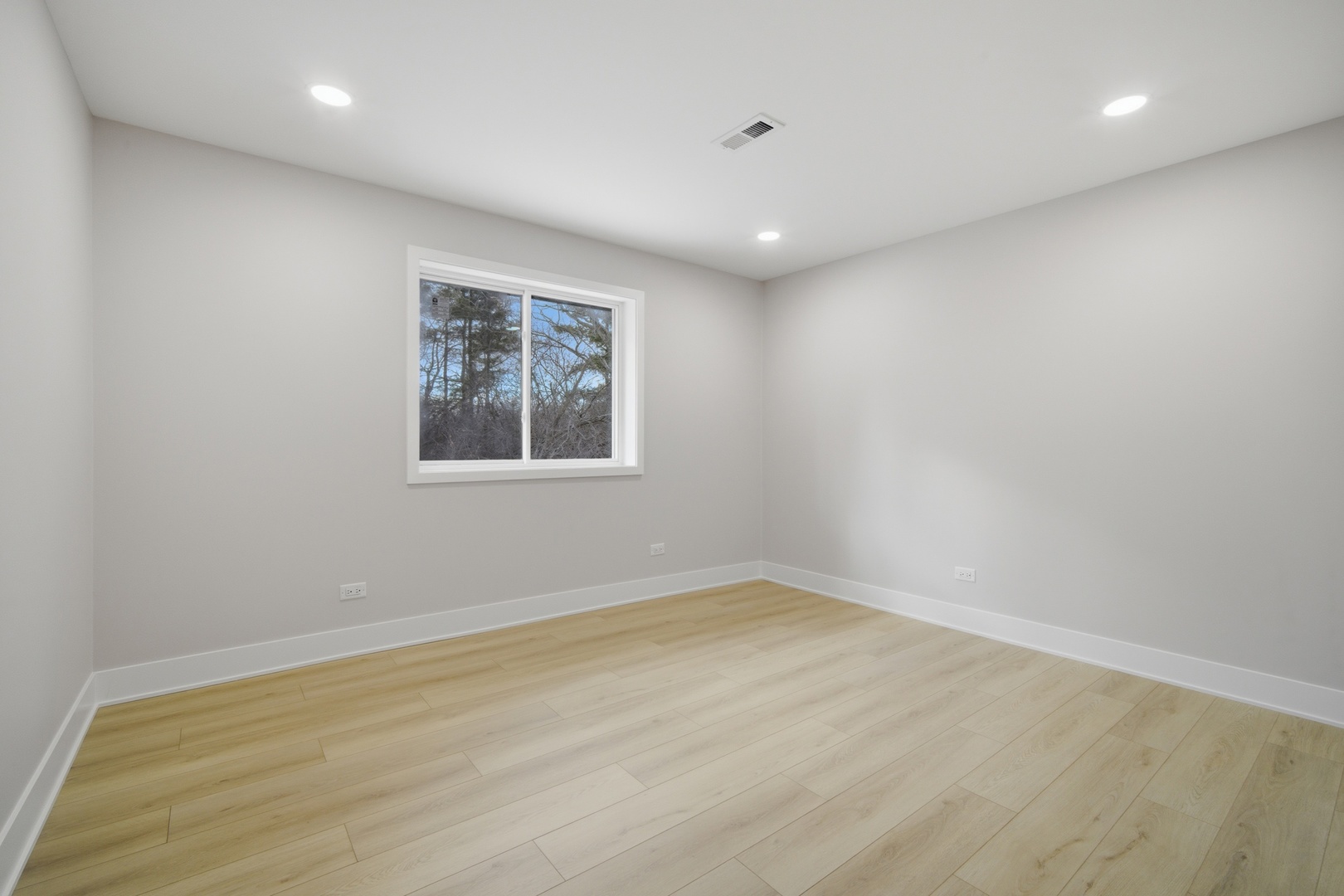 1175 Hunters Lane, Lake Zurich, IL 60047